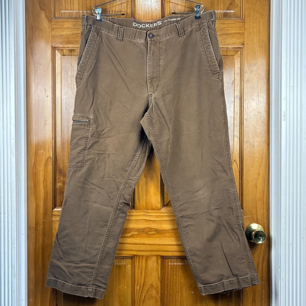 Dockers D3 Classic Fit Brown Cargo Pants Mens 40x30 Cotton Casual Work Chinos